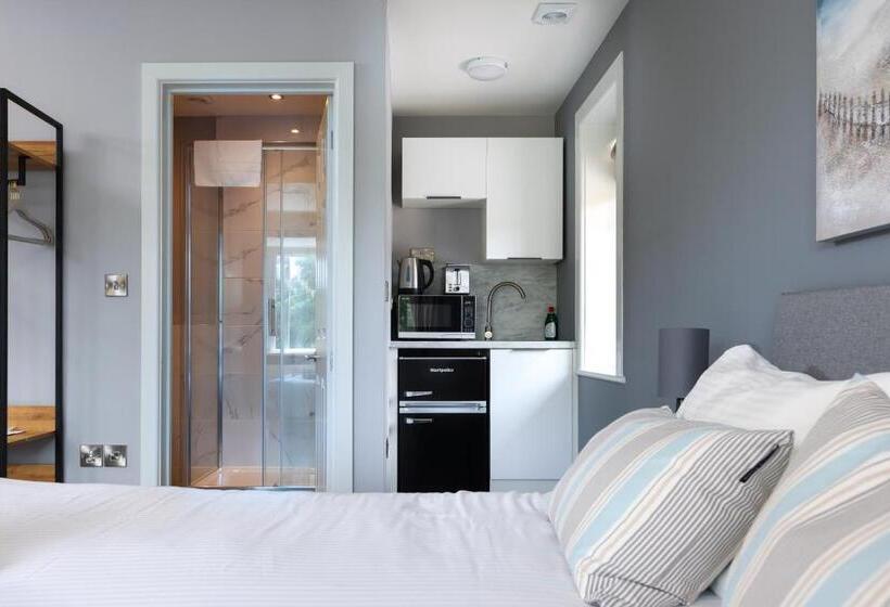 ペンション The Cransley By Grandeur Property