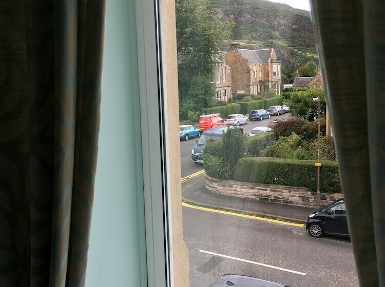 پانسیون Dunedin Guest House