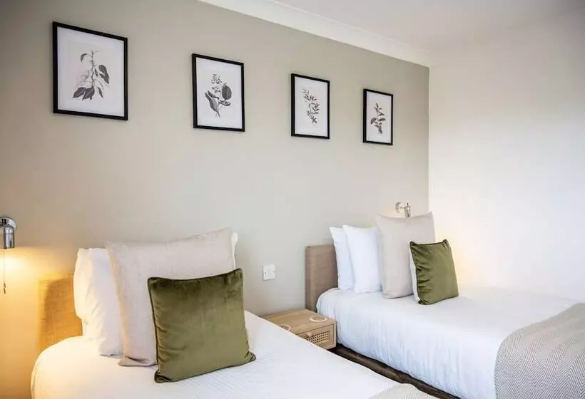 ペンション Inn For All Seasons