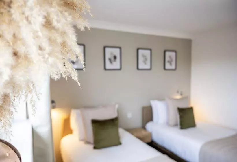 ペンション Inn For All Seasons