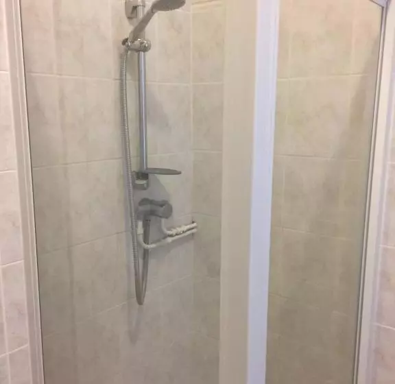 Majatalo Longfield Guest House