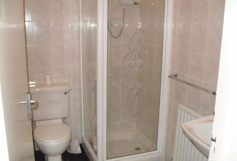 Majatalo Longfield Guest House