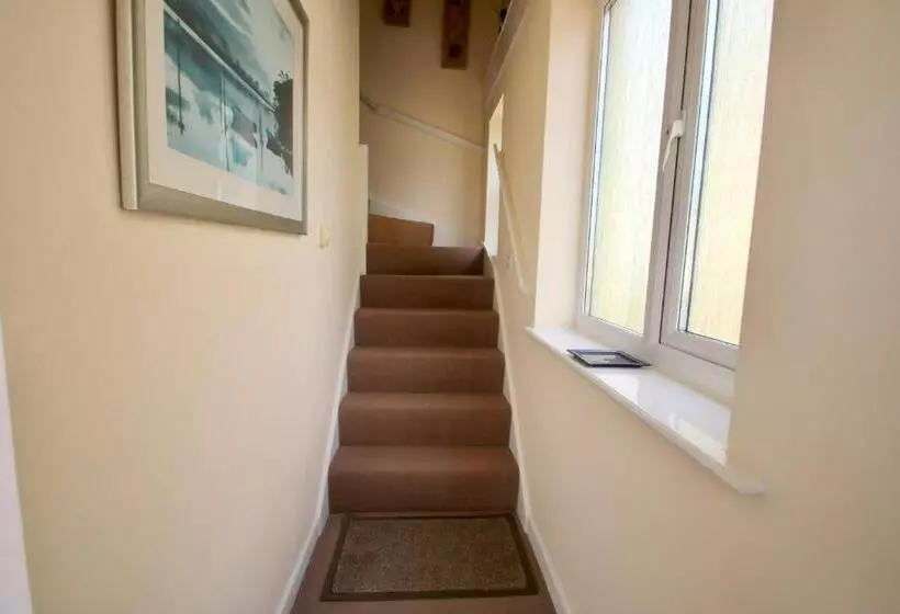 Pension (Hôtel basse catégorie) Mariners