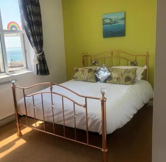 Pension (Hôtel basse catégorie) Mariners