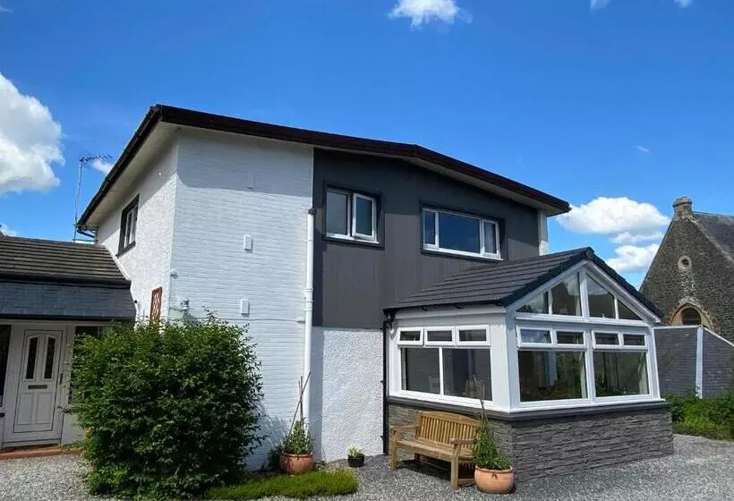 Majatalo Stables Guest House