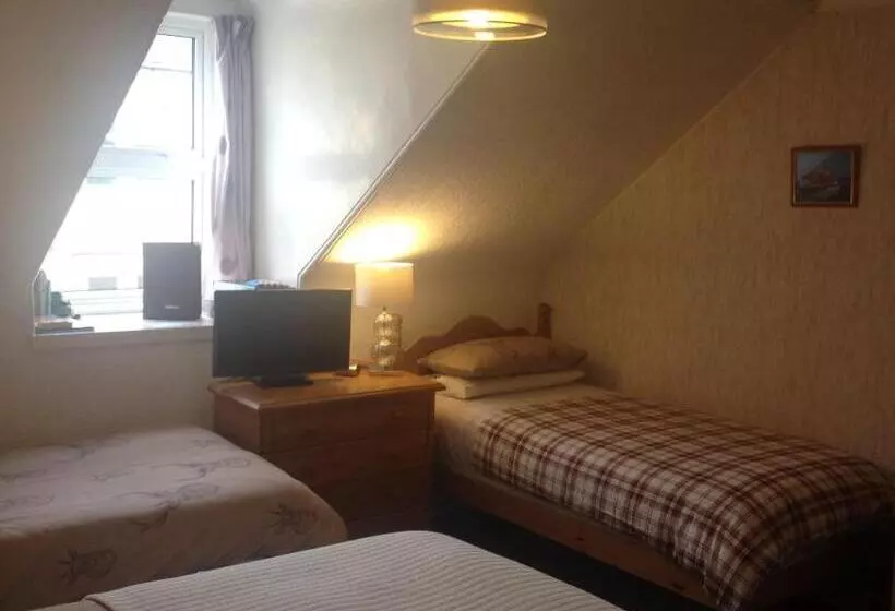 Majatalo Tanglin Guest House