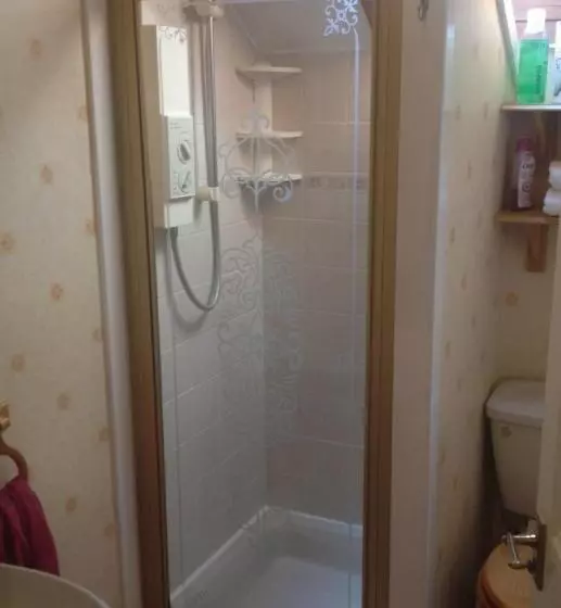 Majatalo Tanglin Guest House