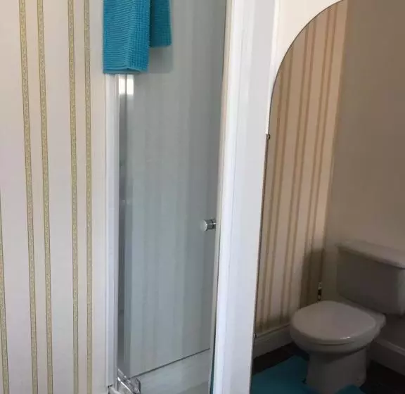 Majatalo Tanglin Guest House