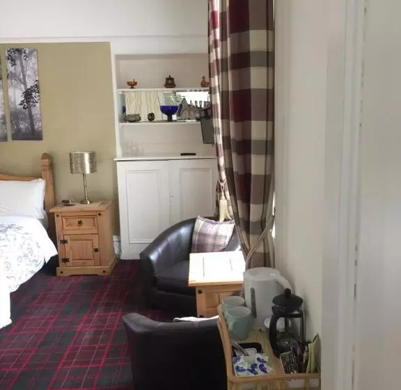 Majatalo Tanglin Guest House