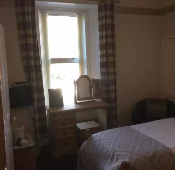 Majatalo Tanglin Guest House