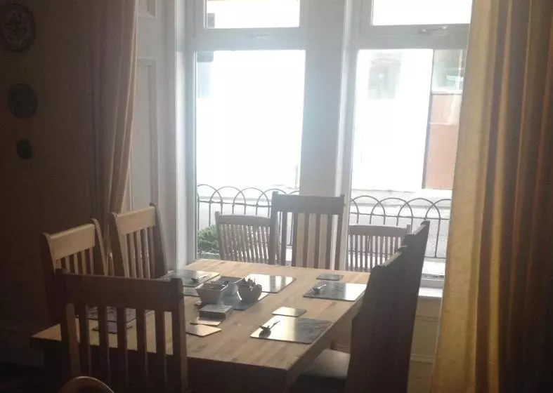 Majatalo Tanglin Guest House