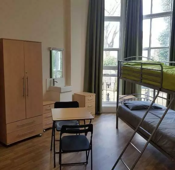 هاستل Belsize House