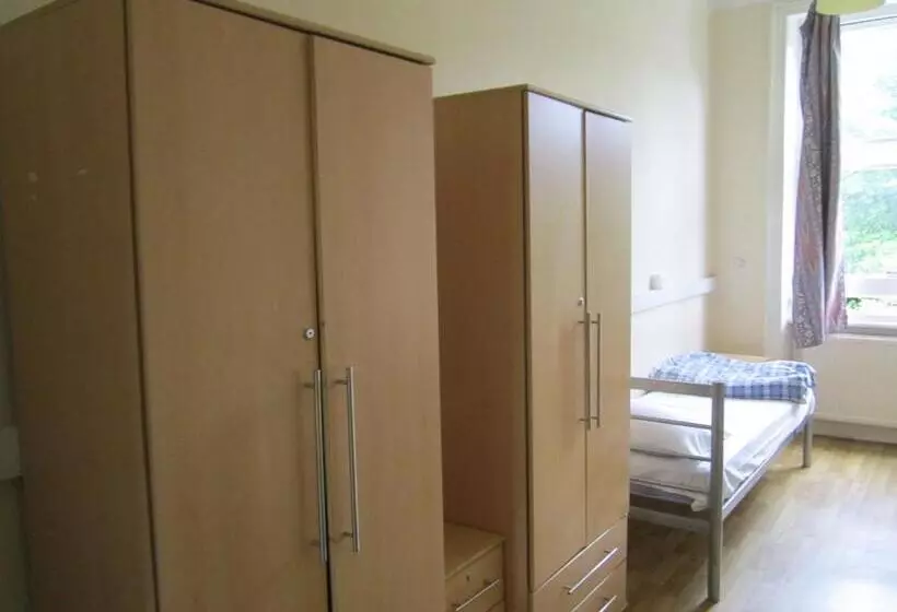 هاستل Belsize House