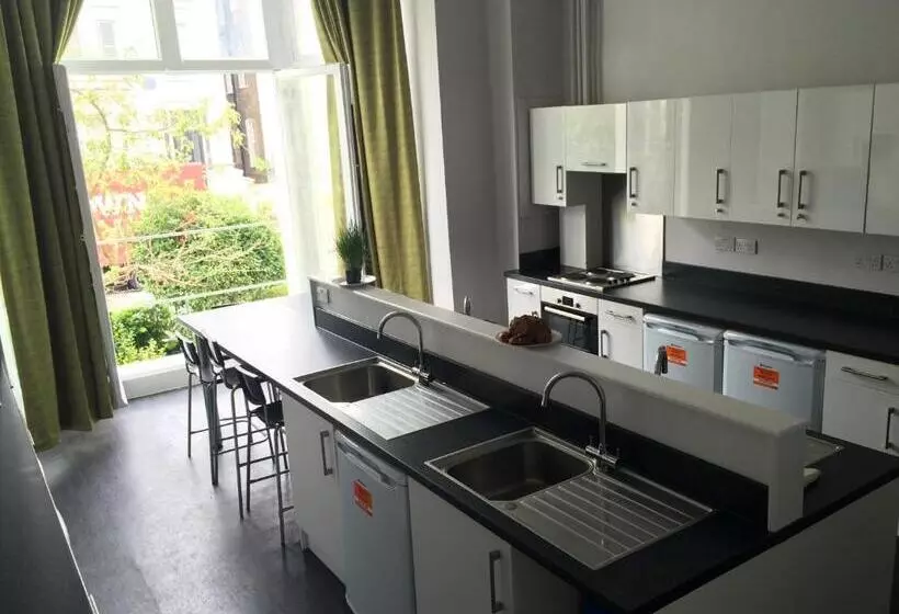 هاستل Belsize House