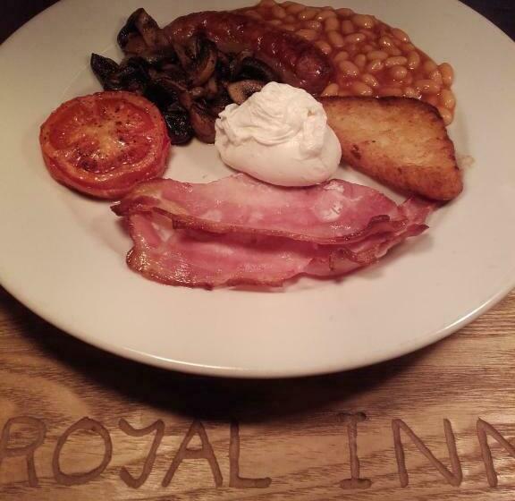 ユースホステル The Royal Inn