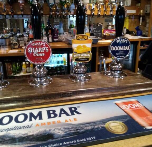 ユースホステル The Royal Inn