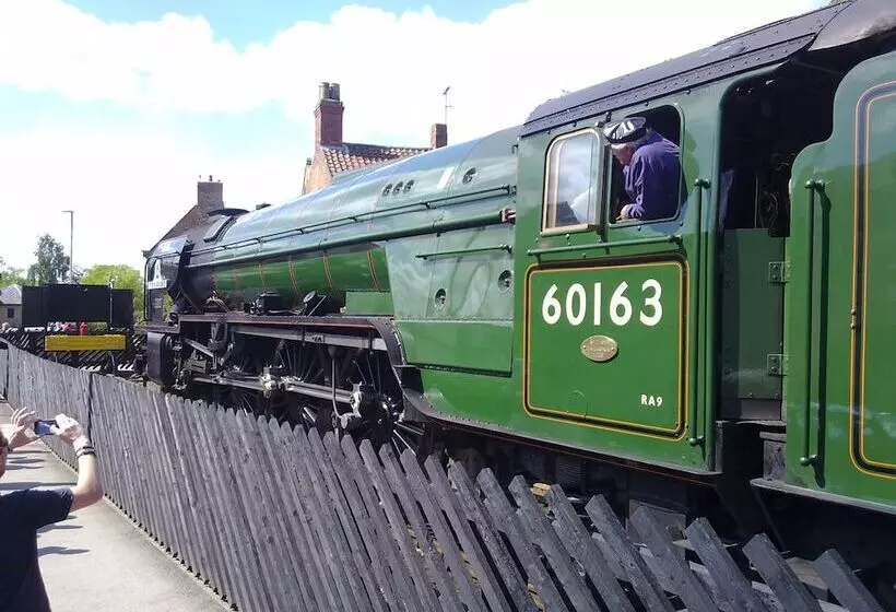 هتل Rawcliffe House Farm