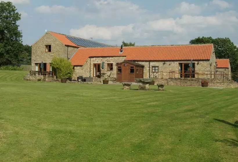 هتل Rawcliffe House Farm