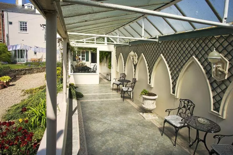پانسیون Altonlea Lodge