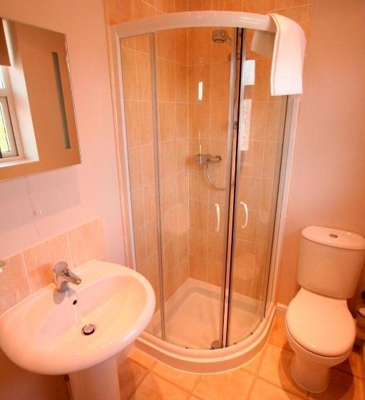 بنسيون Grove Guest House