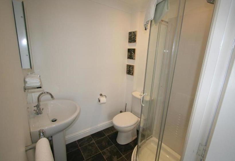 بنسيون Grove Guest House