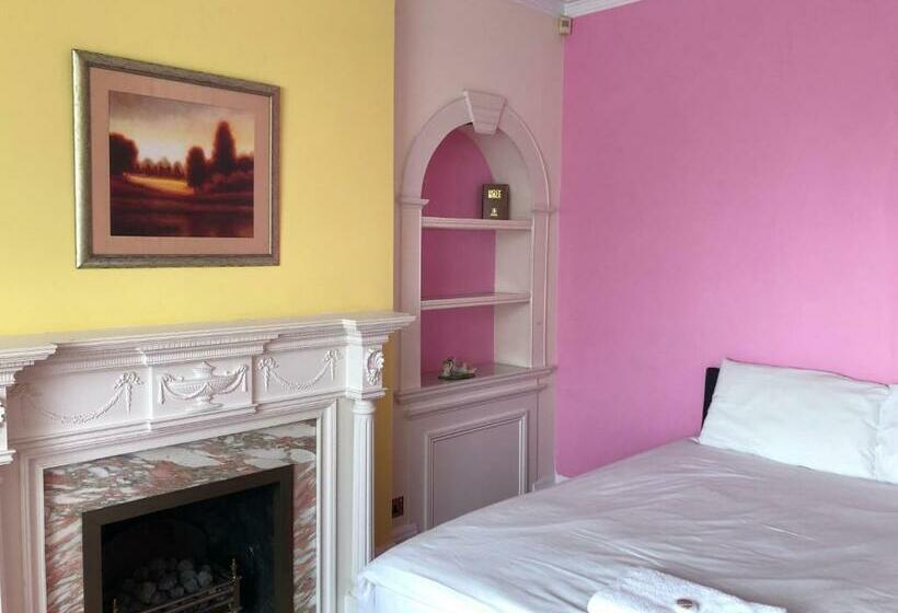 膳宿费 Lyttleton Lodge