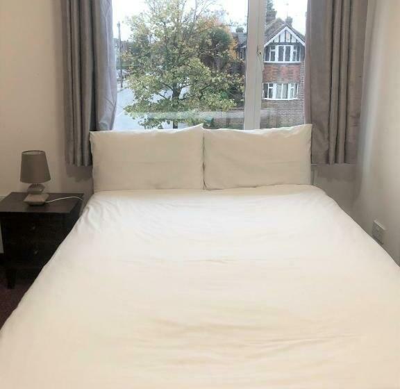 膳宿费 Lyttleton Lodge