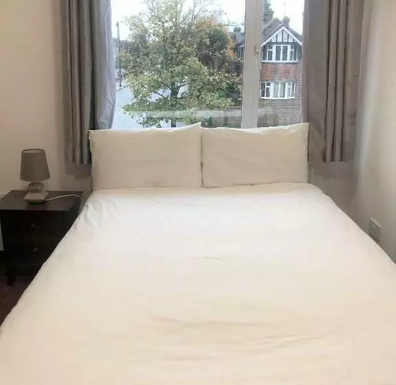 Majatalo Lyttleton Lodge