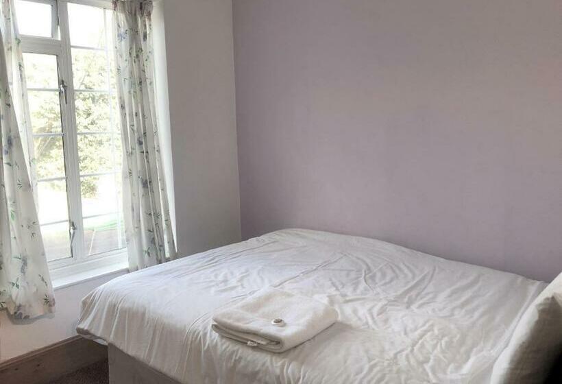 膳宿费 Lyttleton Lodge