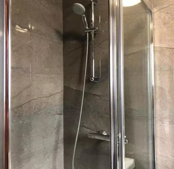 Majatalo Lyttleton Lodge