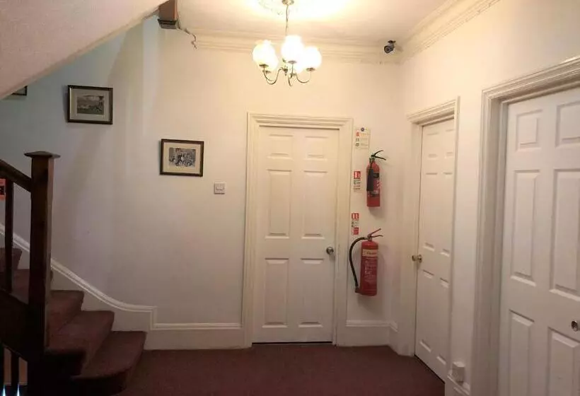 Majatalo Lyttleton Lodge