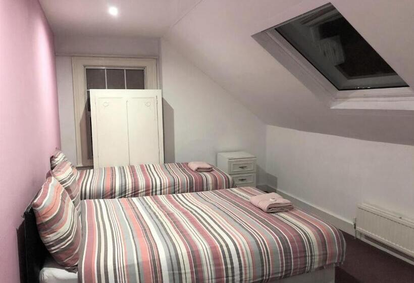 膳宿费 Lyttleton Lodge