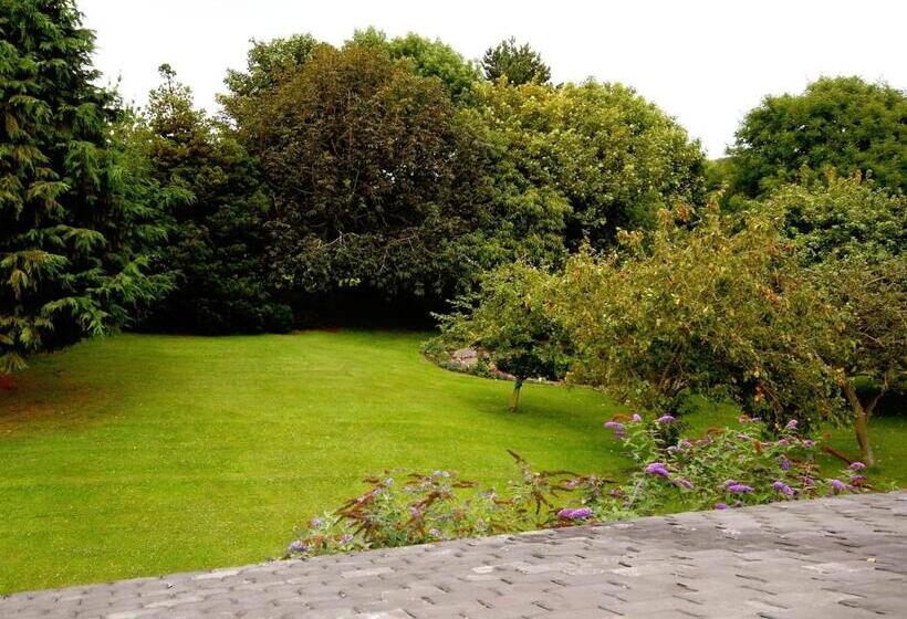 펜션 Marton Grange Country House