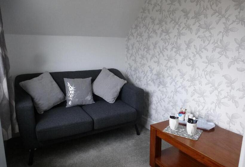 פנסיון The Kenmore Guest House