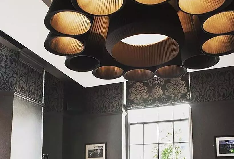 The Halston Carlisle