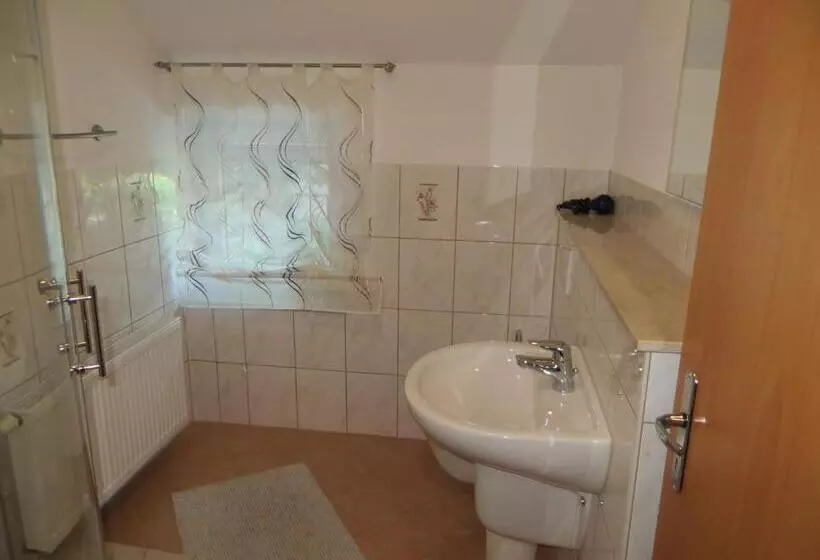 ペンション Ferienwohnung & Zimmervermietung Wolf