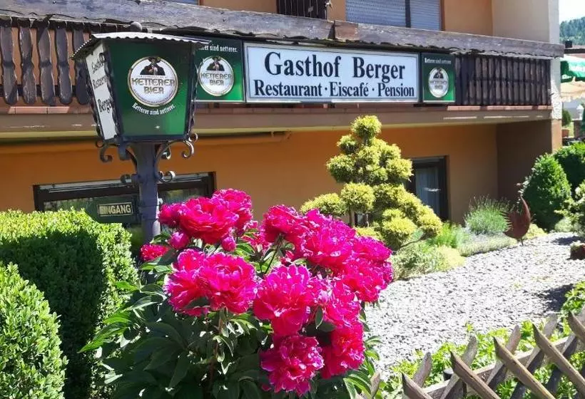 ユースホステル Gasthof Berger