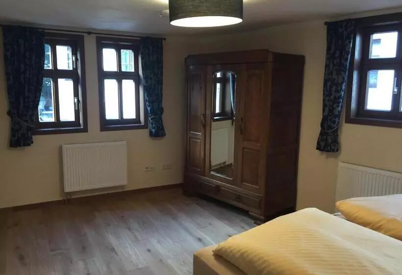 Retkeilymaja Mcmuller S Kemenate Fulda