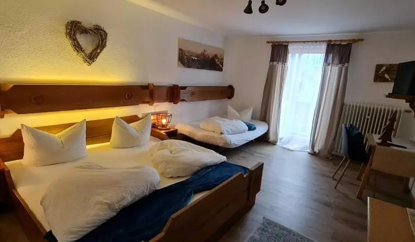 Majatalo Alpenlandhaus