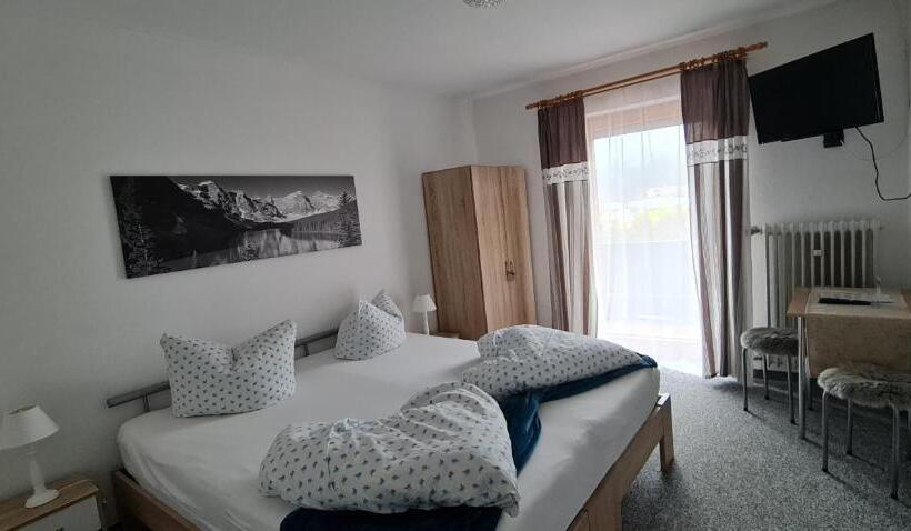 ペンション Alpenlandhaus