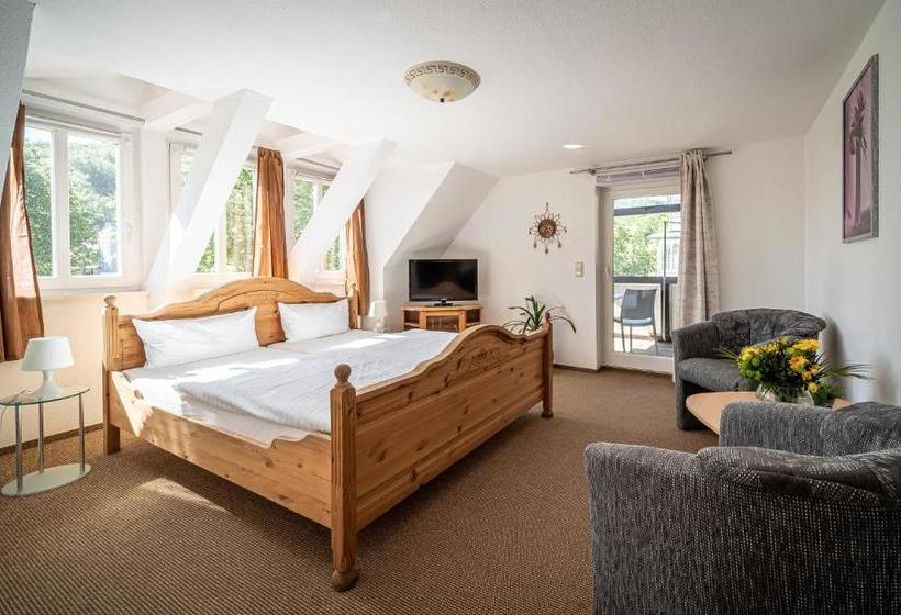 Pensão Murphy S Zimmer Und Apartments