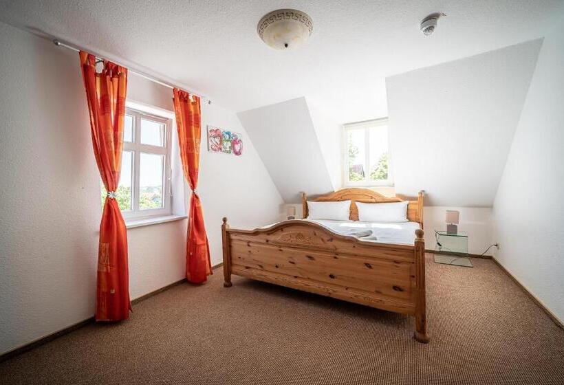 Pensão Murphy S Zimmer Und Apartments