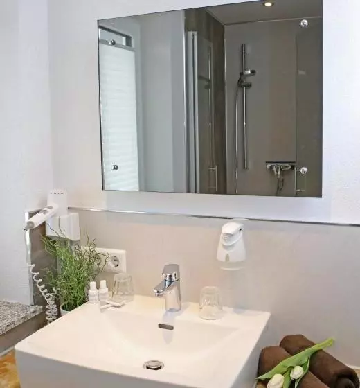 Retkeilymaja Goldener Schlüssel Mit Gästehaus Sina