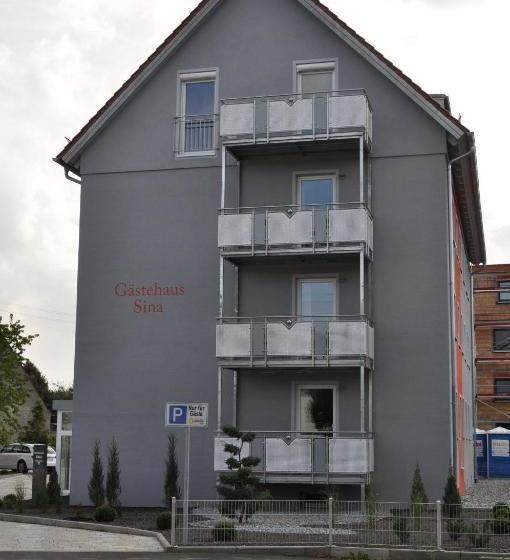 Общежитие Goldener Schlüssel Mit Gästehaus Sina