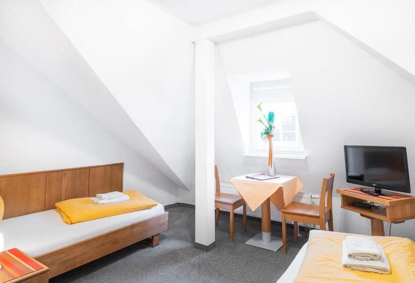 ユースホステル Brauhaus Gummersbach Gmbh