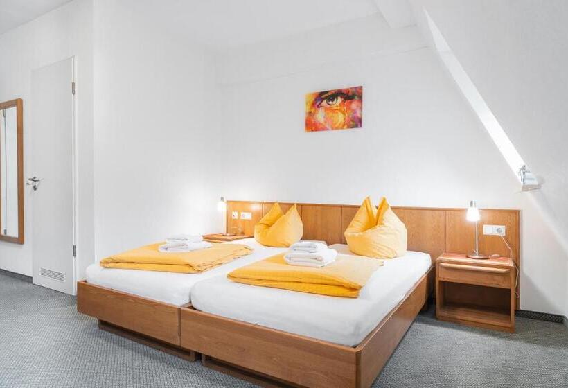 ユースホステル Brauhaus Gummersbach Gmbh