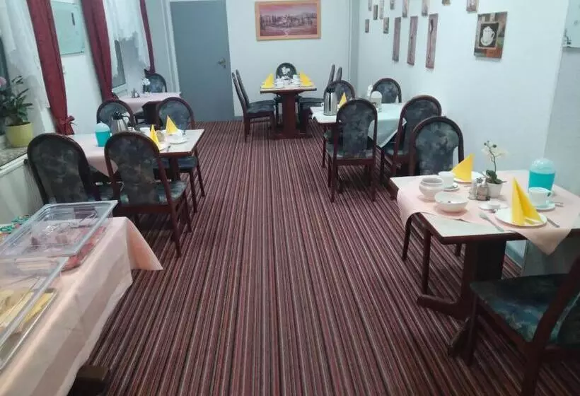 Majatalo Gasthof Zum Amboss