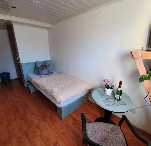 Majatalo Gasthof Zum Amboss