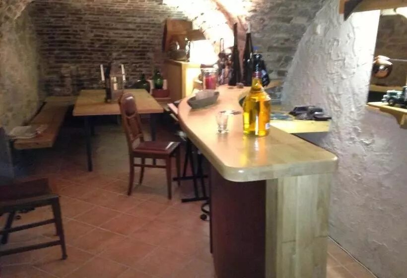 Majatalo Gästehaus Burg Molbach