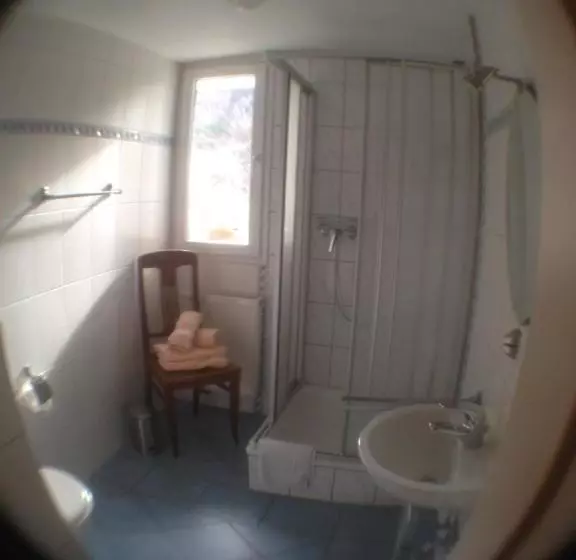 Majatalo Gästehaus Burg Molbach